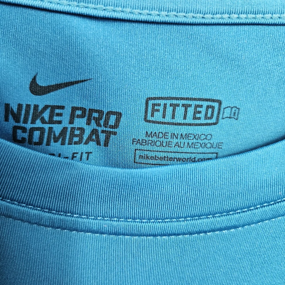 Nike pro Combat fitted sz Lg Blue Athletic T-Shirt